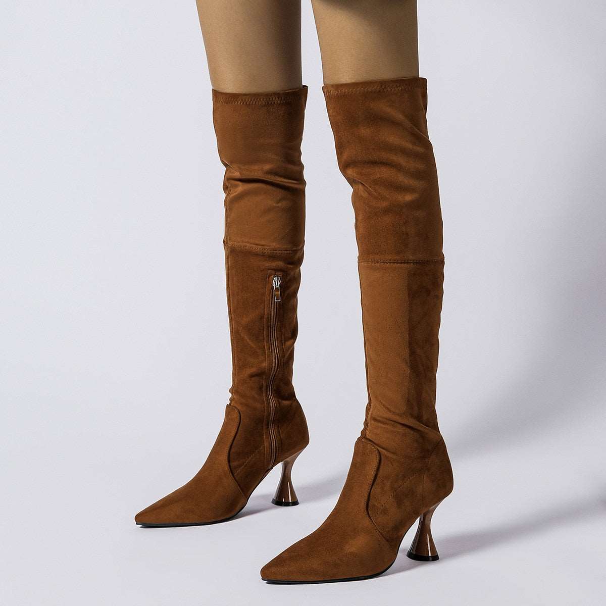 מגפי נשים קלאסיים בגזרה חלקה בצבע שחור – דגם Chaplin במידות 35 עד 42