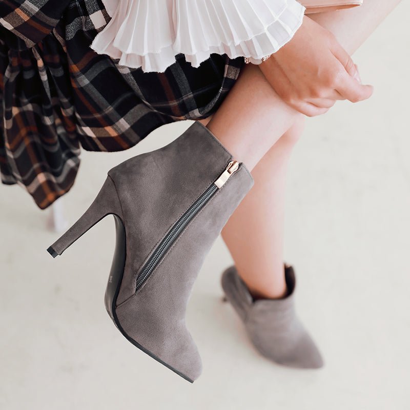 מגפון לנשים אלגנטי עם עקב דק