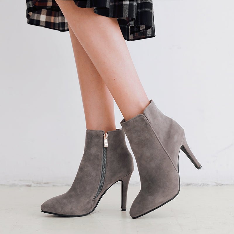 מגפון לנשים אלגנטי עם עקב דק