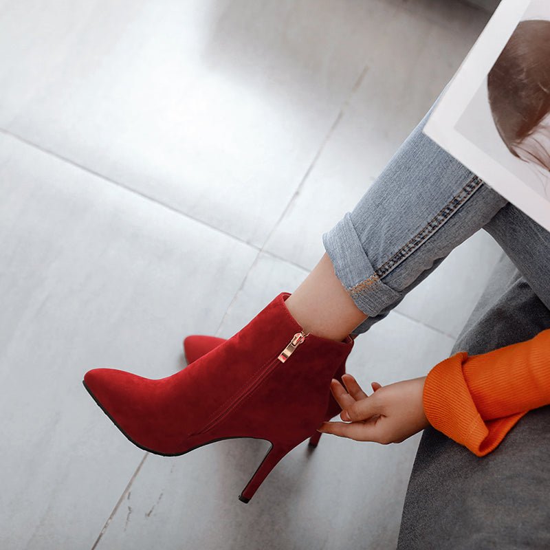 מגפון לנשים אלגנטי עם עקב דק